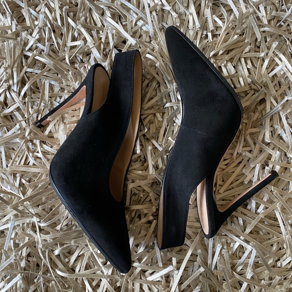 Gianvito Rossi Delta Pumps - Picture 3 of 14